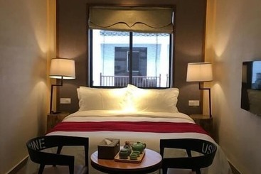 استراحتگاه Huangshan Huizhou Creek Villa