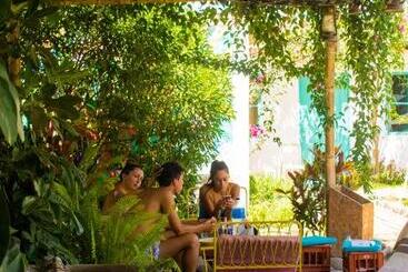 The Upcycled Hostel Huacachina
