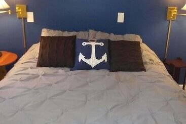 Château Sur Mer Bed & Breakfast