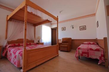 בית מלון כפרי Ai Tre Ponti