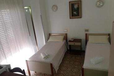 هتل Albergo Europa