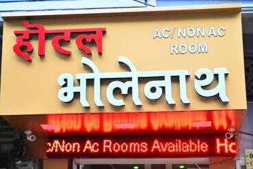 酒店 Bholenath Palace   Infront Of Mahakal Temple