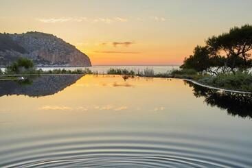 Pleta De Mar, Grand Luxury Hotel By Nature   Adults Only