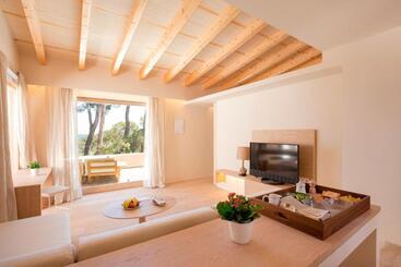 Pleta De Mar, Grand Luxury Hotel By Nature   Adults Only