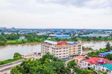 هتل Sincere Smile Yangon