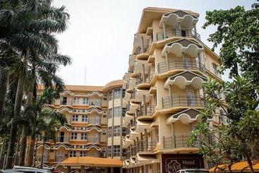 هتل Sonar Bangla
