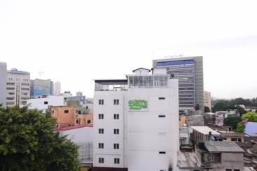 هتل Thilhara Days Inn