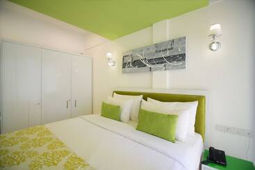 هتل Thilhara Days Inn