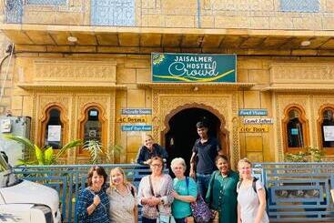 Jaisalmer Hostel Crowd