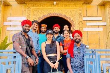 Jaisalmer Hostel Crowd
