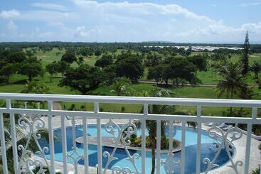 Starts Guam Resort