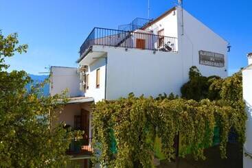 Albergue Rural De Algodonales   Hostel