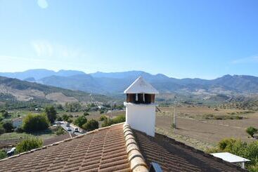 Albergue Rural De Algodonales   Hostel