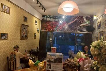 Amaretto Hostel