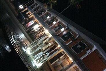 Amaretto Hostel