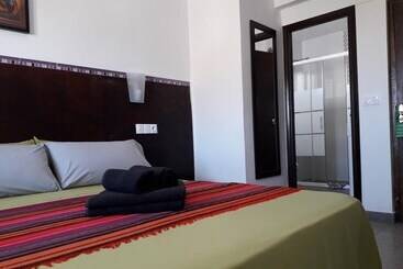 تختخواب و صبحانه Boutique Hostal Casa Justa