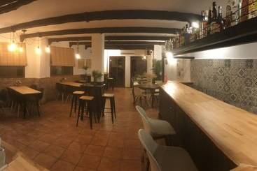 هتل Restaurante Viñas Viejas
