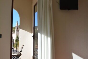 هتل Restaurante Viñas Viejas