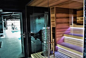 酒店 Royal & Spa