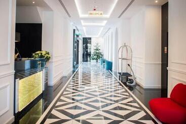 酒店 Royal & Spa