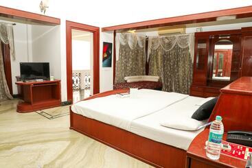בית מלון כפרי Ulo Cloud 7 Resort