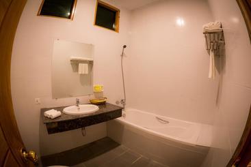 هتل Dormitory @ Westay Bagan Lotus