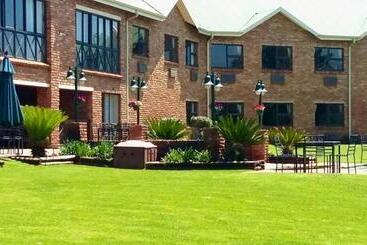 Willows Garden Hotel Potchefstroom
