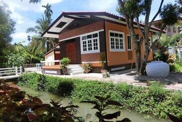 مُتل Meephawa Resort