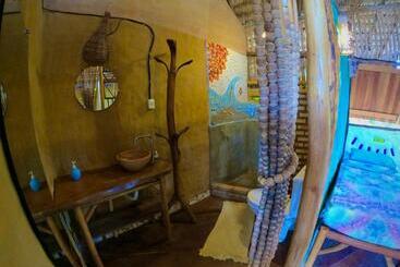 Raízes Eco Hostel