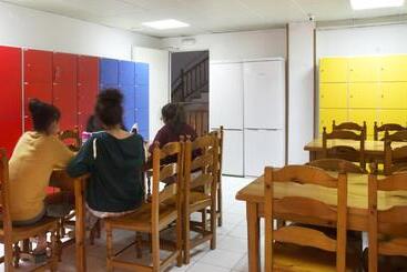 Résidencia Universitària Pare Claret   Hostel