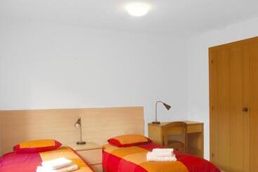 Résidencia Universitària Pare Claret   Hostel