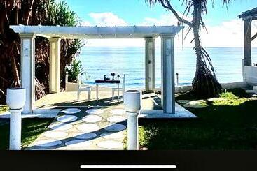 The Sea Cliff Hotel Resort & Spa