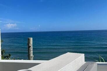 The Sea Cliff Hotel Resort & Spa