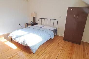 Auberge De Jeunesse Magog Orford Hostel