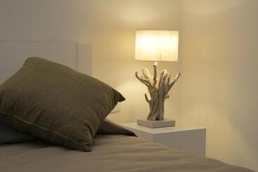 تختخواب و صبحانه Studio 27