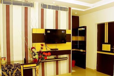 هتل Simna International