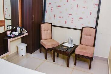 هتل Tulsi Residency