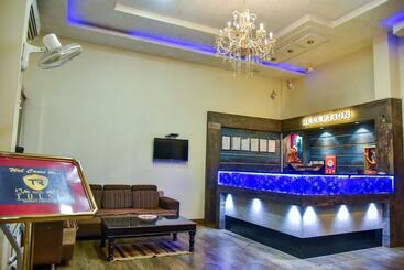 هتل Tulsi Residency