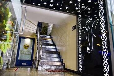 هتل Tulsi Residency