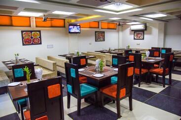 هتل Tulsi Residency