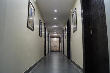 هتل Tulsi Residency