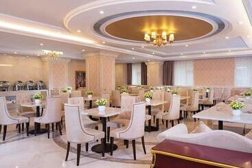 Vienna Hotel Chaoyang High Speed Train Station