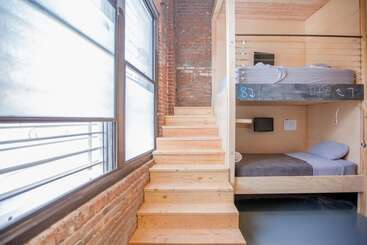 هاستل Podshare Dtla