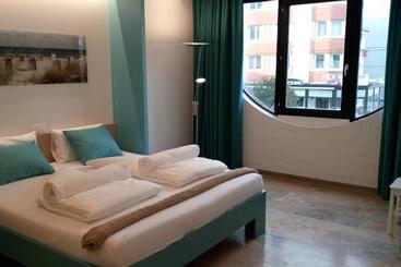 تختخواب و صبحانه Bed Aan Zee Kabine7