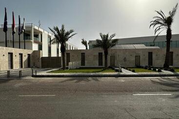 هتل Al Burhan