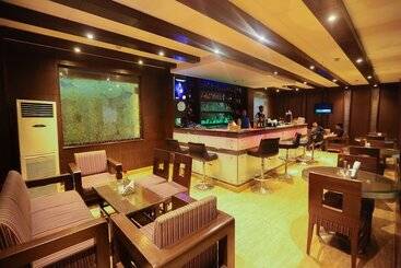 هتل Cs Boutique