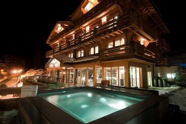 Отель The Lodge Verbier
