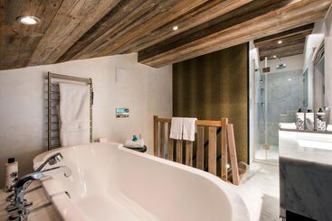Отель The Lodge Verbier