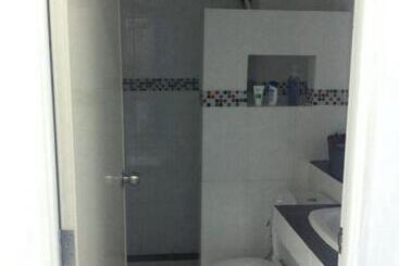مُتل Greenfield Residence