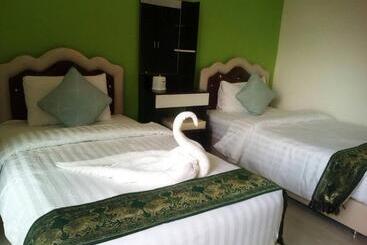مُتل Greenfield Residence